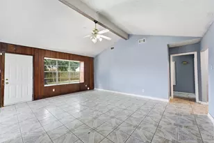 12402 Enchanted Path Dr, Houston, TX 77044 - Photo 18