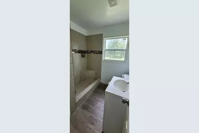 5811 Westdale Street, Houston, TX 77087 - Photo 8