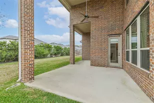 31763 Serrano Bluff Ln, Spring, TX 77386 - Photo 24
