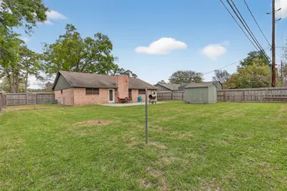 9802 Bayou Woods Drive, Baytown, TX 77521 - Photo 24