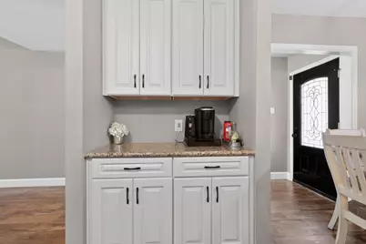 9802 Bayou Woods Drive, Baytown, TX 77521 - Photo 8