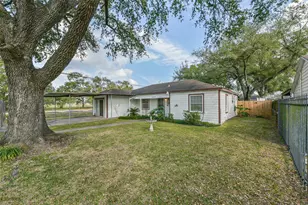 12026 Meadowgreen St, Houston, TX 77076 - Photo 32