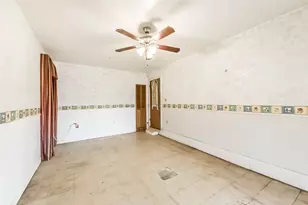 12026 Meadowgreen St, Houston, TX 77076 - Photo 10