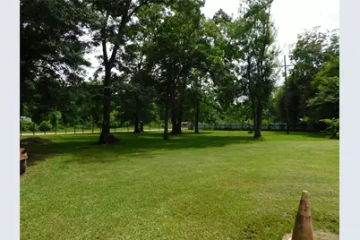 141 Martinez Street, Coldspring, TX 77331 - Photo 22