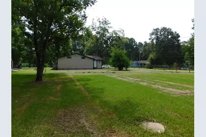 141 Martinez Street, Coldspring, TX 77331 - Photo 4