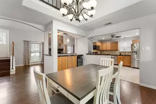 1 Birchcane Ct, The Woodlands, TX 77381 - Photo 6