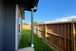 639 Silver Pear Ct, Montgomery, TX 77316 - Photo 28
