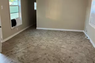 305 7th St, Rosenberg, TX 77471 - Photo 4