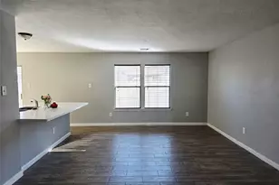 1011 Larks Trace Ln, Houston, TX 77090 - Photo 8