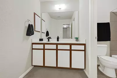 15826 Sheldon Ridge Way, Houston, TX 77044 - Photo 18