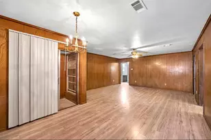 8447 Sterlingshire St, Houston, TX 77078 - Photo 8