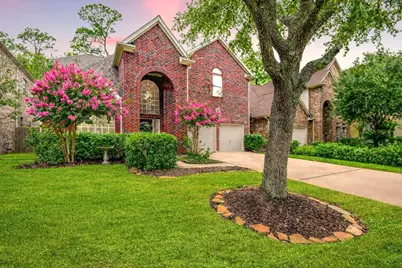 1446 Sherwood Park Circle, Houston, TX 77043 - Photo 2
