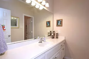 1446 Sherwood Park Cir, Houston, TX 77043 - Photo 38