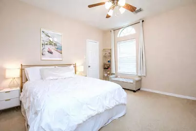 1446 Sherwood Park Circle, Houston, TX 77043 - Photo 26