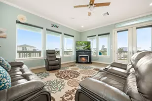 4210 Sandpiper, Galveston, TX 77554 - Photo 8