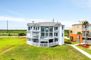 19039 E Kahala Dr, Galveston, TX 77554 - Photo 32