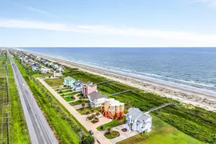 19039 E Kahala Dr, Galveston, TX 77554 - Photo 36