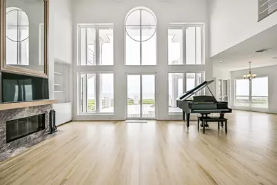 19039 E Kahala Drive, Galveston, TX 77554 - Photo 6