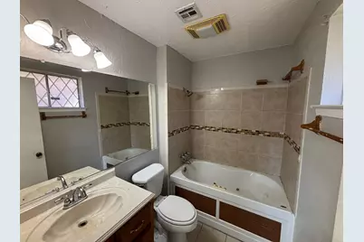 11018 Sharpview Drive, Houston, TX 77072 - Photo 8