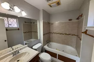 11018 Sharpview Dr, Houston, TX 77072 - Photo 8