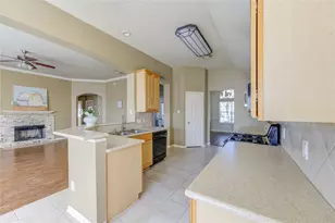 44 Atascadero Dr, Manvel, TX 77578 - Photo 10