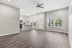 1319 E 35th St, Houston, TX 77022 - Photo 8
