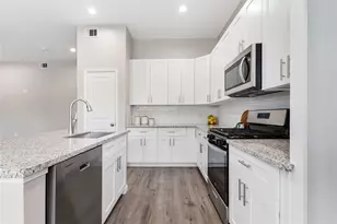 1319 E 35th St, Houston, TX 77022 - Photo 1