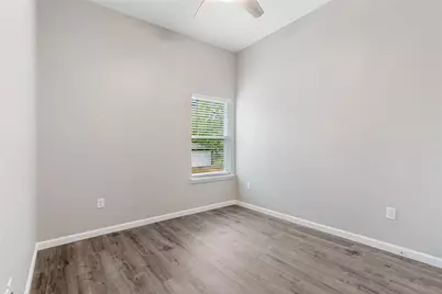 1319 E 35th Street, Houston, TX 77022 - Photo 22