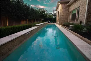 51 Woodglade Way, Tomball, TX 77375 - Photo 2