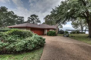 10725 Joann St, Willis, TX 77318 - Photo 6