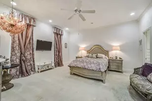 2011 Canongate Dr, Houston, TX 77056 - Photo 12