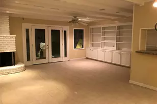 8615 Ferris Dr, Houston, TX 77096 - Photo 4