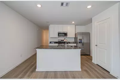 4804 Peanut Butter and Jelly Drive, Houston, TX 77048 - Photo 4