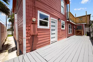 5827 Avenue R, Galveston, TX 77551 - Photo 2