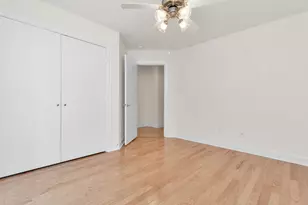 3627 Main Plaza Dr, Houston, TX 77025 - Photo 8