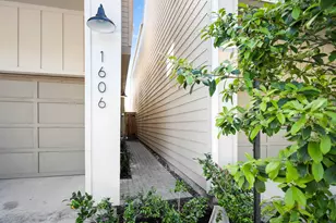 1606 Northwood St, Houston, TX 77009 - Photo 4