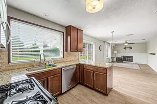 18015 Sagecroft Dr, Houston, TX 77084 - Photo 16