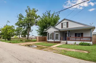 3811 Walker St, Houston, TX 77023 - Photo 2