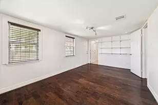 3811 Walker St, Houston, TX 77023 - Photo 16