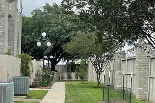 3284 Holly Hall St, Houston, TX 77054 - Photo 8