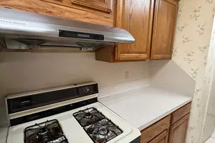 13319 Rosstown Dr, Sugar Land, TX 77478 - Photo 8