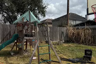 13319 Rosstown Dr, Sugar Land, TX 77478 - Photo 28