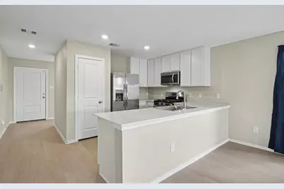 21154 Vercelli Street, New Caney, TX 77357 - Photo 4