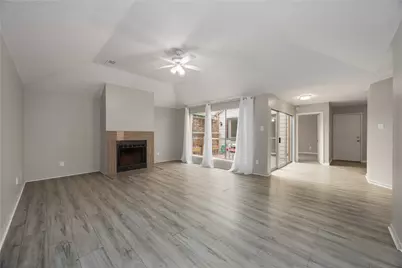 13010 Worthington Street, Sugar Land, TX 77478 - Photo 4