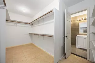 13010 Worthington St, Sugar Land, TX 77478 - Photo 16