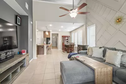 5047 Hazel Orchard Drive, Houston, TX 77066 - Photo 4