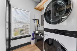 10002 Twisted Oak, Baytown, TX 77521 - Photo 14