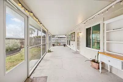 10638 Bob White Drive, Houston, TX 77096 - Photo 18