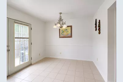 2110 Wilcrest Drive #101, Houston, TX 77042 - Photo 10