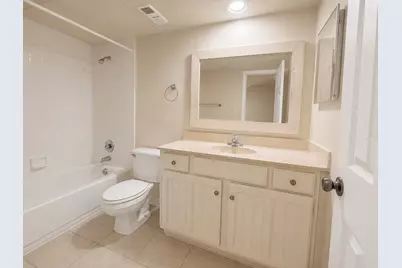 2110 Wilcrest Drive #101, Houston, TX 77042 - Photo 16